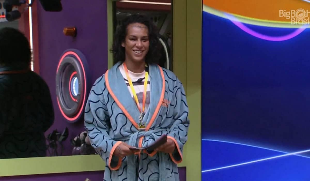 Lina entrega prêmio do BBB 22 de bandeja para Arthur