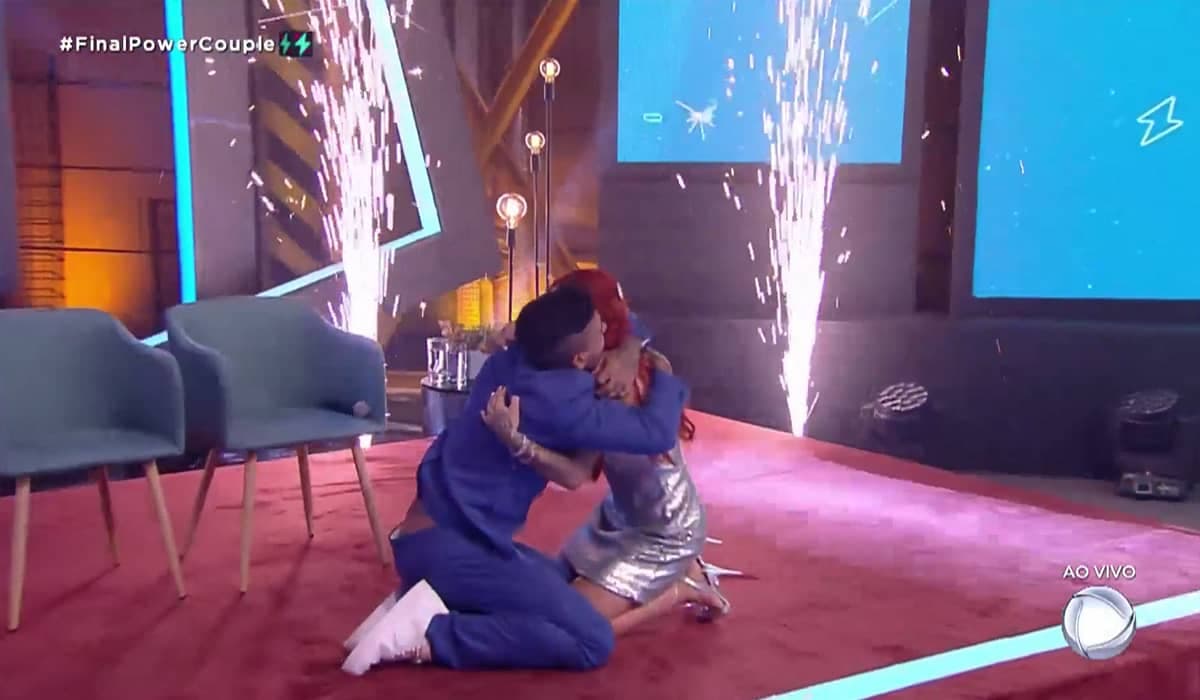 Brenda e Matheus vencem o Power Couple Brasil com grande apoio do público